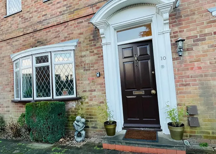 Super King Bed Suite, Executive Office, Fast Wifi, Free Parking