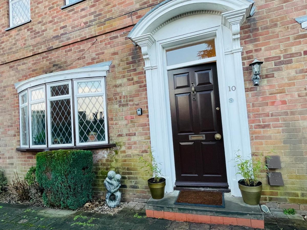 Super King Bed Suite, Executive Office, Fast Wifi, Free Parking St Ives (Cambridgeshire)