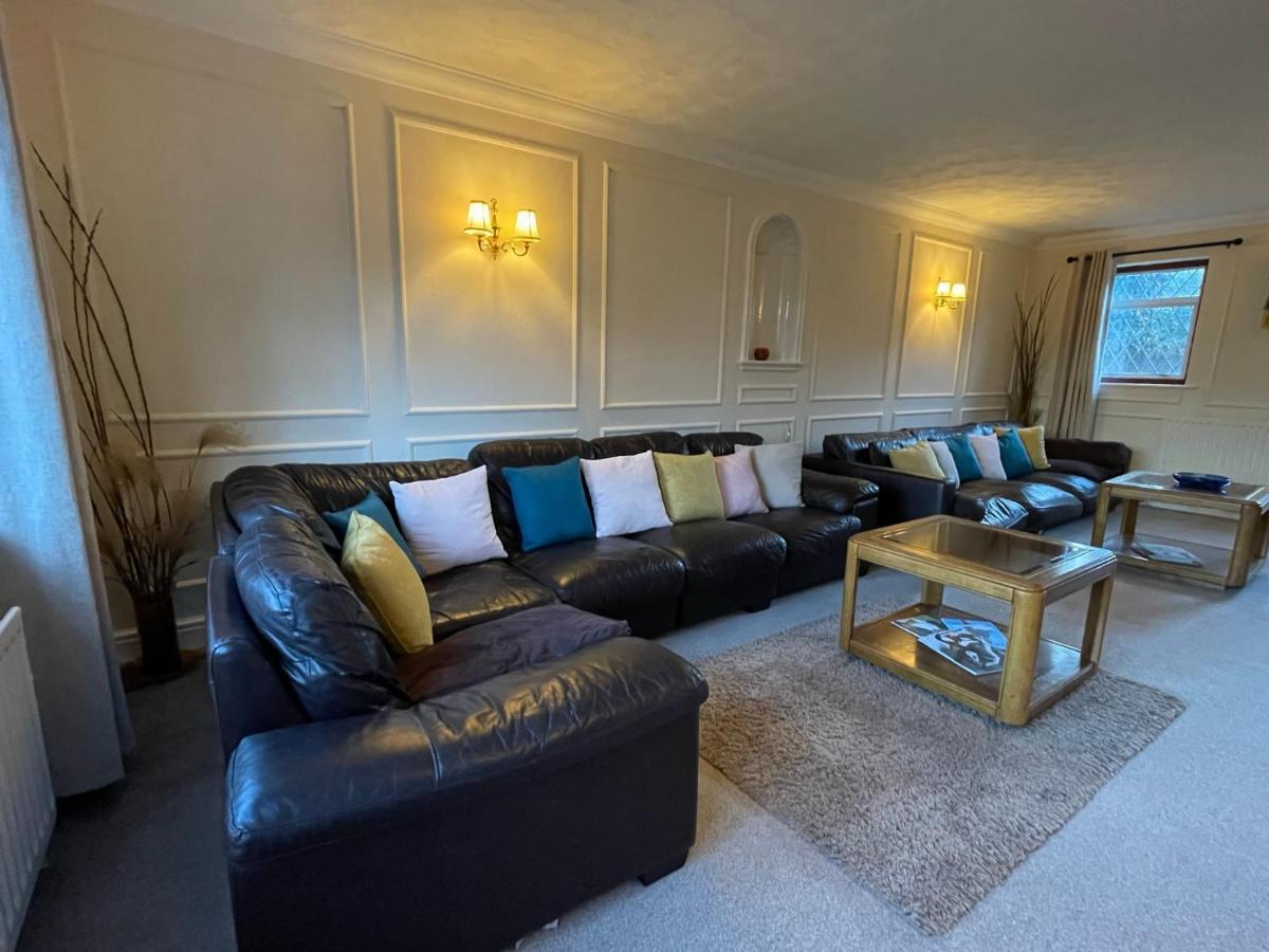 Super King Bed Suite, Executive Office, Fast Wifi, Free Parking St Ives (Cambridgeshire)